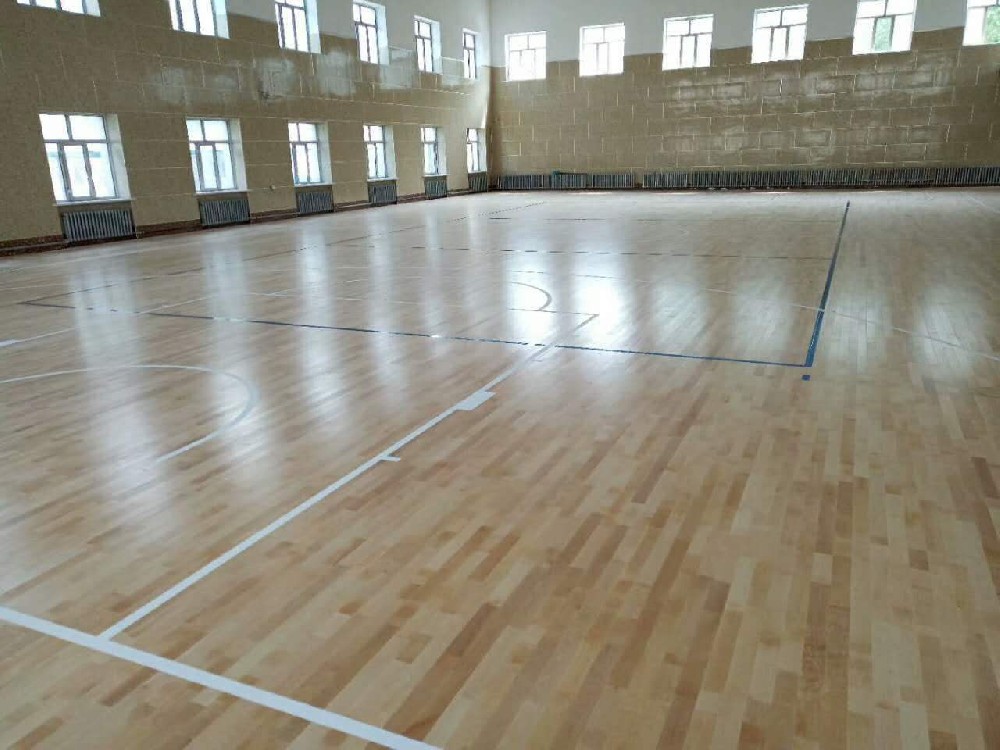体育馆木地板